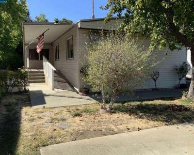 2 Bedroom 2BA 1440 ft Mobile Home For Sale in PITTSBURG, CA