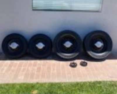 Wheels / Tires / Hub Caps