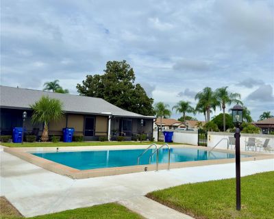 1 Bedroom 1BA 749 ft Condo For Sale in Sebring, FL