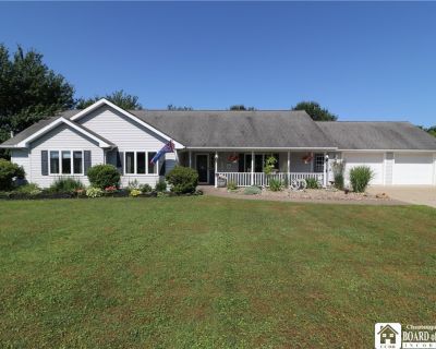 3 Bedroom 2BA 2305 ft Single Family House For Sale in Silver Creek, NY
