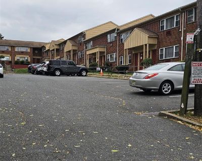 1 Bedroom 1BA Condo For Sale in Irvington, NJ
