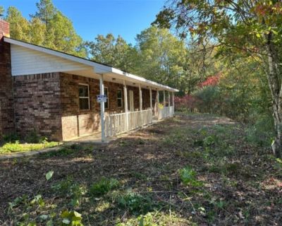 3 Bedroom 2BA 1250 ft Single Family Home For Sale in Waldron, AR