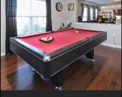 7 ft Eliminator Imperial Pool Table w/ Pool Sticks and Holder
