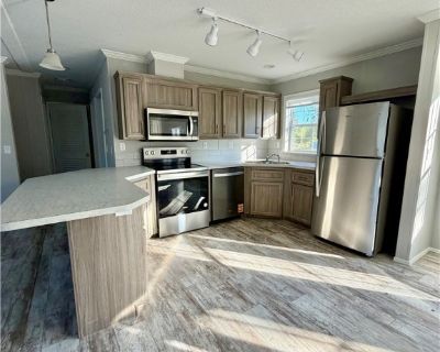 3 Bedroom 2BA 1000 ft Apartment For Rent in Clewiston, FL