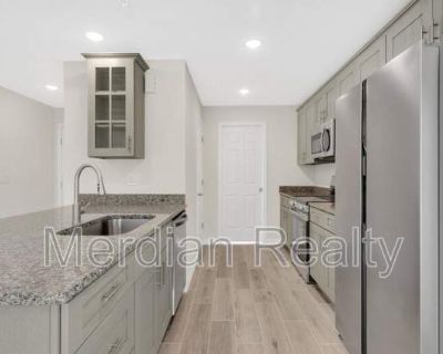 2 Bedroom 1BA 1050 ft Pet-Friendly Apartment For Rent in Titusville, FL