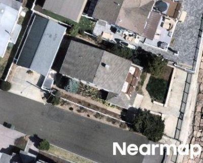 4 Bed 3 Bath Preforeclosure Property in Milford, CT 06460 - Hillside Ave