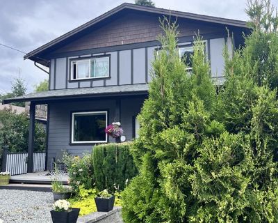 Room for rent - August 1st