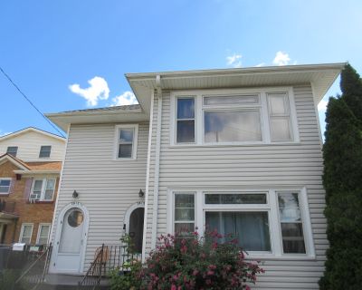 2 Bedroom 1BA 1145 ft Apartment For Rent in Racine, WI