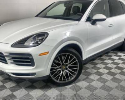 Used 2023 Porsche Cayenne Standard