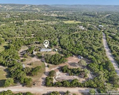 3 Bedroom 2BA 1368 ft Farm For Sale in PIPE CREEK, TX