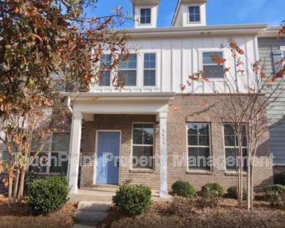 3 Bedroom 3BA 1917 ft Pet-Friendly Apartment For Rent in Matthews, NC