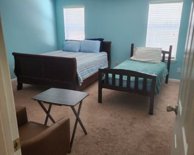 Stonecrest, GA | Rooms for Rent $250/wk | Paid Utilities | Remodeled | Spacious home | Work-Eat-Play