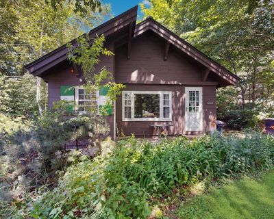 3 Bedroom 1BA Pet-Friendly House Vacation Rental in Emmon's Mittersill Village...