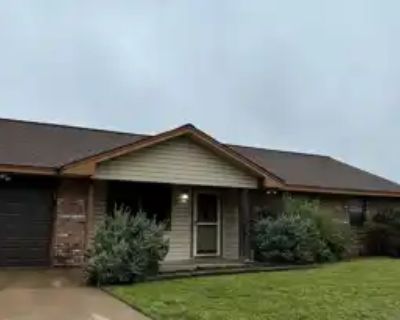 3 Bedroom 2BA 1120 ft Condo For Rent in Weatherford, TX