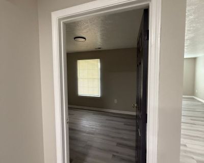 3 Bedroom 2BA 1155 ft Pet-Friendly Apartment For Rent in Lawrence, IN