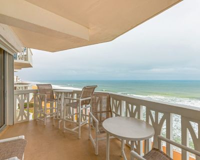 2 Bedroom 2BA Condo Vacation Rental in Oceanview Beach Condo, Ormond Beach, FL