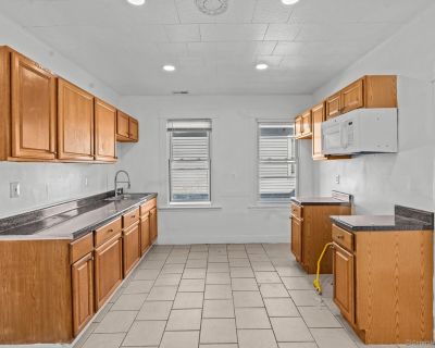 56 Blake Street 2. Property for Rent in New Haven, CT for $1,800 with 3 bedrooms and 1 full bath. This 4,180 square foot property was built in 1900 on a lot size of 0.2.. Welcome to this beautifully renovated and spacious 3 bedroom, 1 bathroom apartment located on the 2nd floor of 56 Blake St. New Haven. Upon entering you are greeted by a bright and open living area that offers a perfect blend ...