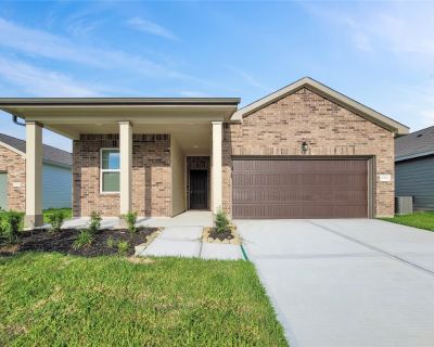 4 Bedroom 2BA Single Family Detached House For Rent in Huffman, TX