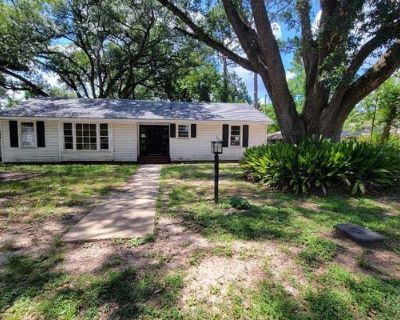 4 Bedroom 2BA 2160 ft Single Family Home For Sale in ALEXANDRIA, LA