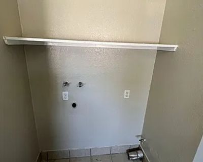 3 Bedroom 2BA 1200 ft Apartment For Rent in Colton, CA