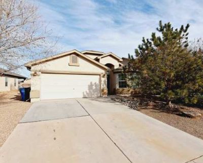 4 Bedroom 2BA 1761 ft Pet-Friendly Apartment For Rent in Los Lunas, NM