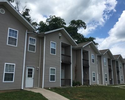 1 Bedroom 1BA Apartment For Rent in Waynesville, MO