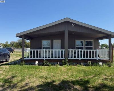 2 Bedroom 2BA 1296 ft Manufactured Home For Sale in HERMISTON, OR