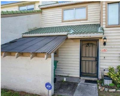 2 Bedroom 2BA 1190 ft Townhouse For Sale in WINTER GARDEN, FL