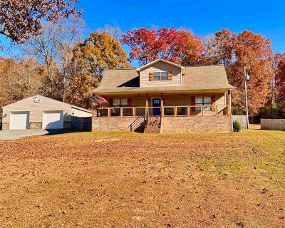 4 Bedroom 2BA 1938 ft Single Family House For Sale in Cullman, AL