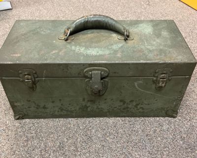 US WW2 M5 Chest Steel W/ Tray Browning D28243 Spare Parts Tools