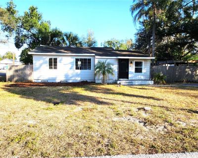 3 Bedroom 1BA 940 ft Single Family House For Sale in Tampa, FL