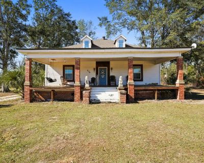 4 Bedroom 3BA 3200 ft Single Family House For Sale in Black, AL