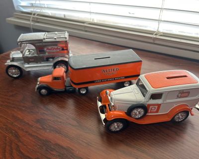 Vintage Ertl Diecast Metal Replica Bank Trucks