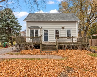 3 Bedroom 1BA 1153 ft Single Family House For Sale in Mansfield, IL