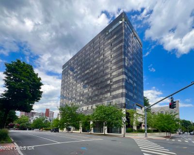 1 Bedroom 1BA 789 ft Condo For Sale in Stamford, CT