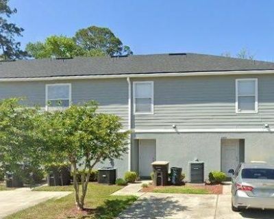 2 Bedroom 2BA 1334 ft Townhouse For Sale in Jacksonville, FL