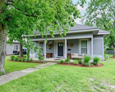 3 Bedroom 1BA 1440 ft Single Family House For Sale in Terrell, TX