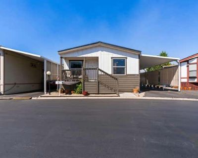 2 Bedroom 2BA 1326 ft Mobile Home For Sale in BRENTWOOD, CA