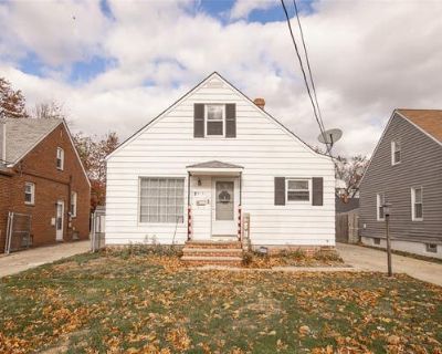 3 Bedroom 2BA 2176 ft Single Family Home For Sale in EUCLID, OH