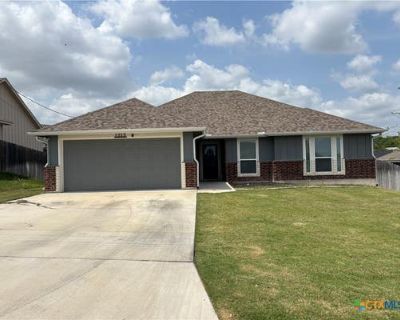 3 Bedroom 2BA 1727 ft Single Family Home For Sale in LAMPASAS, TX