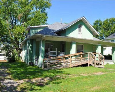 2 Bedroom 1BA 1527 ft Single Family Home For Sale in KING CITY, MO