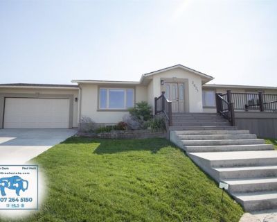 S Oak St, Casper, Home For Sale