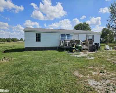 3 Bedroom 2BA 1056 ft Single Family Home For Sale in BLAKESBURG, IA