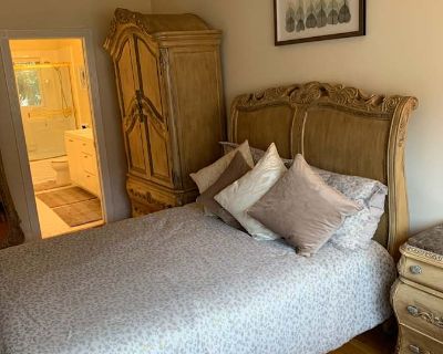 Available on: november 15. Furnished. Parking available * Internet included * LGBTQ+ friendly * 40+ years welcome Becky Arredondo will require background checks for this room Learn more. Seeking working male or female professional single occupancy tenant for longer term lease who s friendly, extremely clean, organized, tidy respectful, mature & drama free for extremely spacious furnished master...