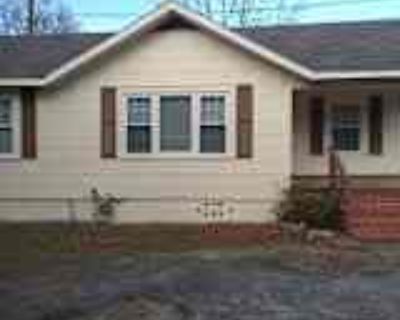 2 Bedroom 1BA House For Rent in Ozark, AL 616 Eufaula St