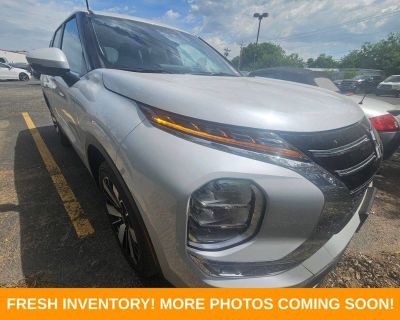 Used 2025 Mitsubishi Outlander SE