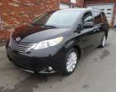 Used 2015 TOYOTA SIENNA For Sale