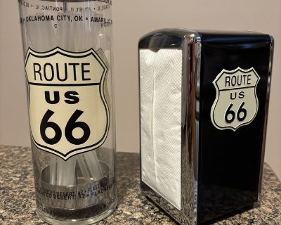 NAPKIN & STRAW HOLDER