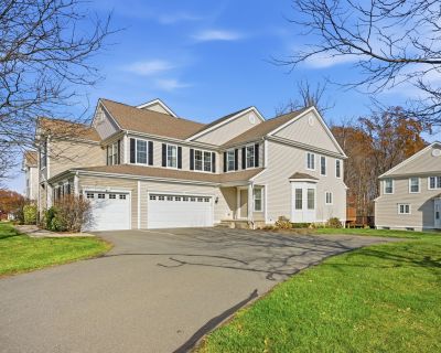 3 Bedroom 2BA 2294 ft Condo For Sale in Newington, CT