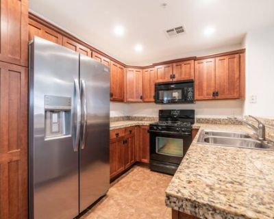 E Deer Valley Dr Unit,phoenix, Condo For Sale